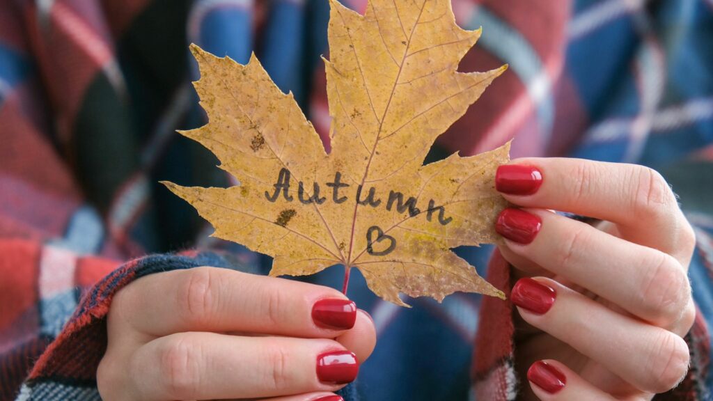 autumn-nails-2024